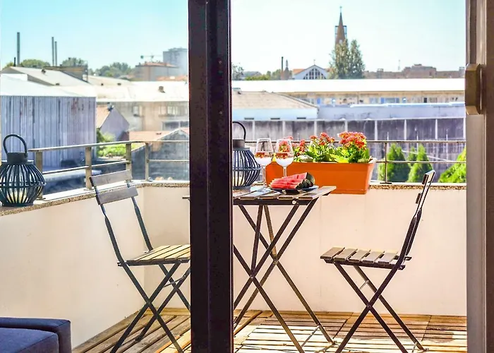 アパート Cozy House